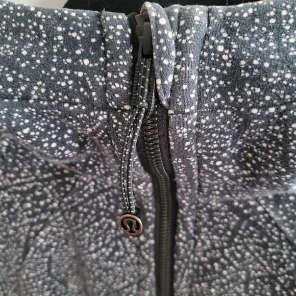 Lululemon Scuba Hoodie color Night View size 6 - Picture 7 of 9